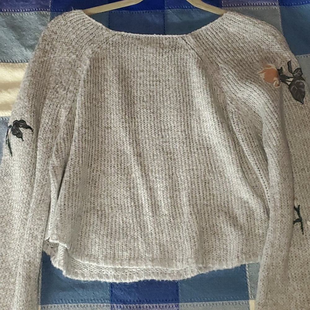 Cropped Knitted Sweater - Picture 2 of 3
